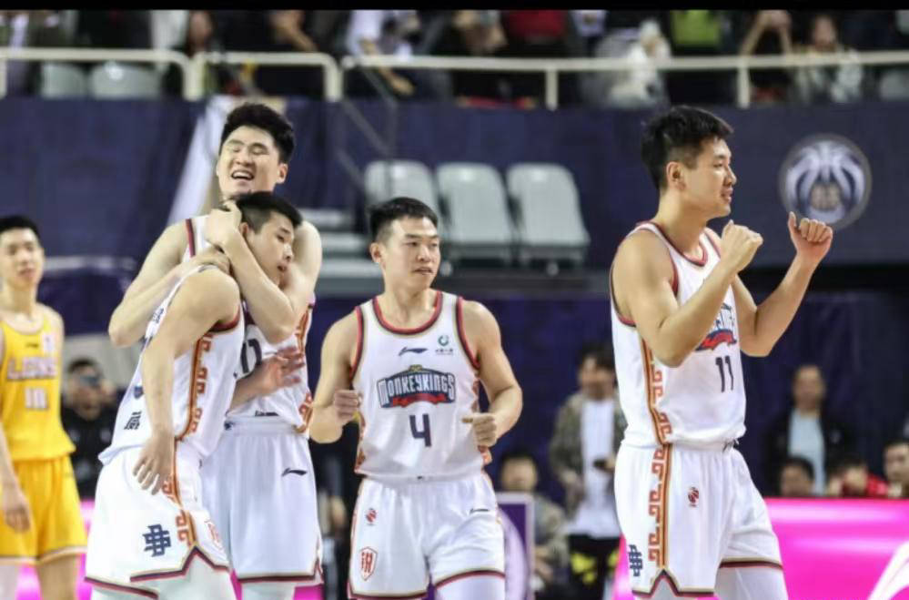 福建队不敌深圳队，止步季后赛