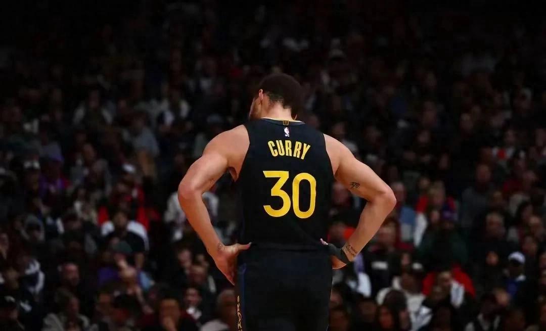 勇士主场惜败爵士落后西部