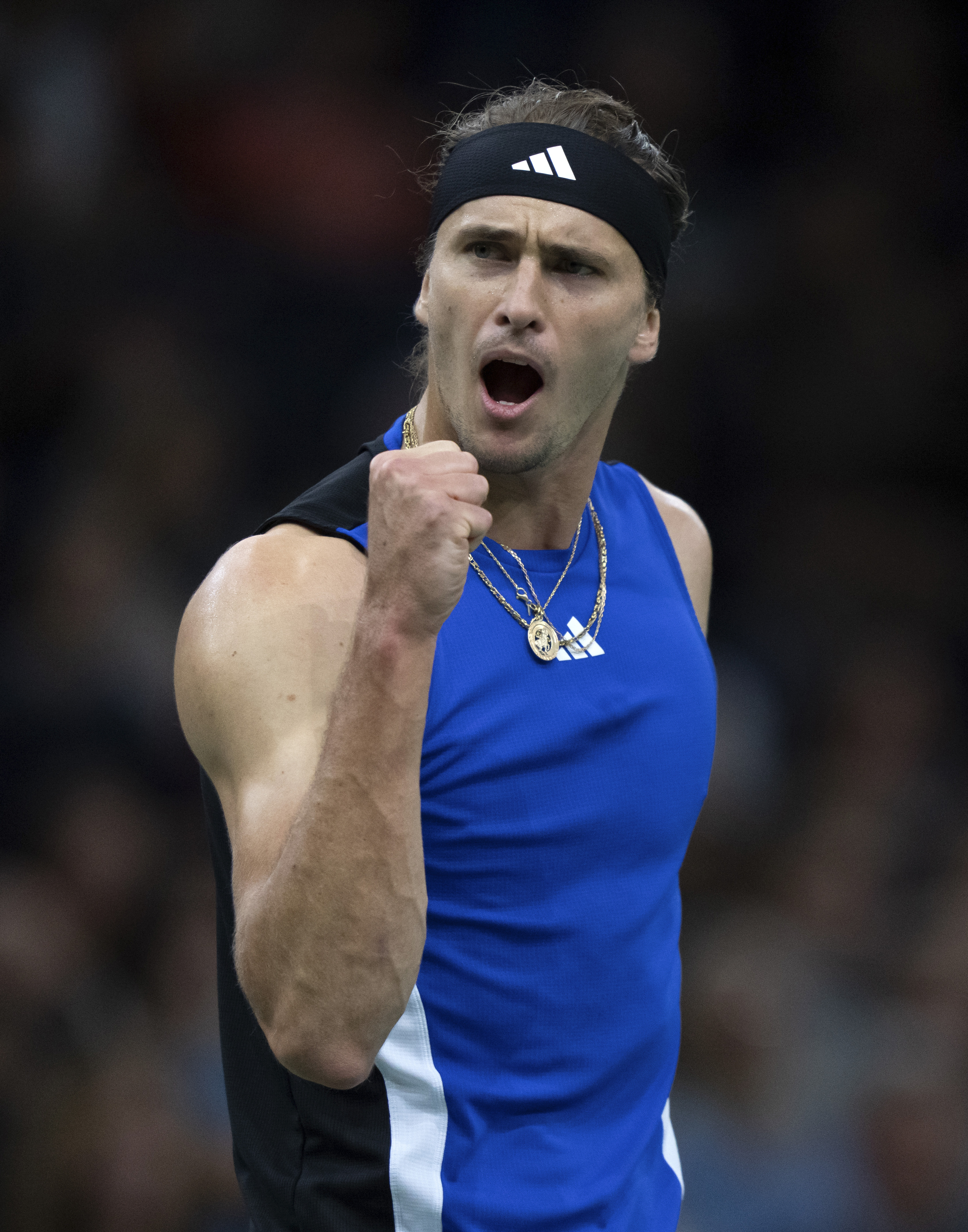 关于意大利网球队爆冷美国网球队,兹维列夫爆发神勇的信息 关于意大利网球队爆冷美国网球队,兹维列夫爆发神勇的信息