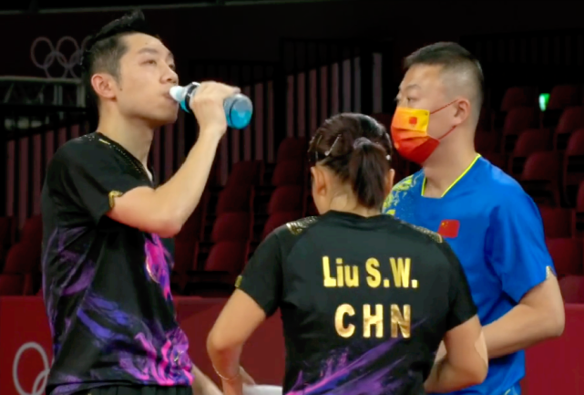 法国队翻盘德国队,许昕点燃赛场 法国队翻盘德国队,许昕点燃赛场