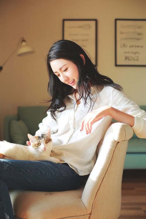 浓眉双端主宰赛场,黄蜂火力全开碾压魔术