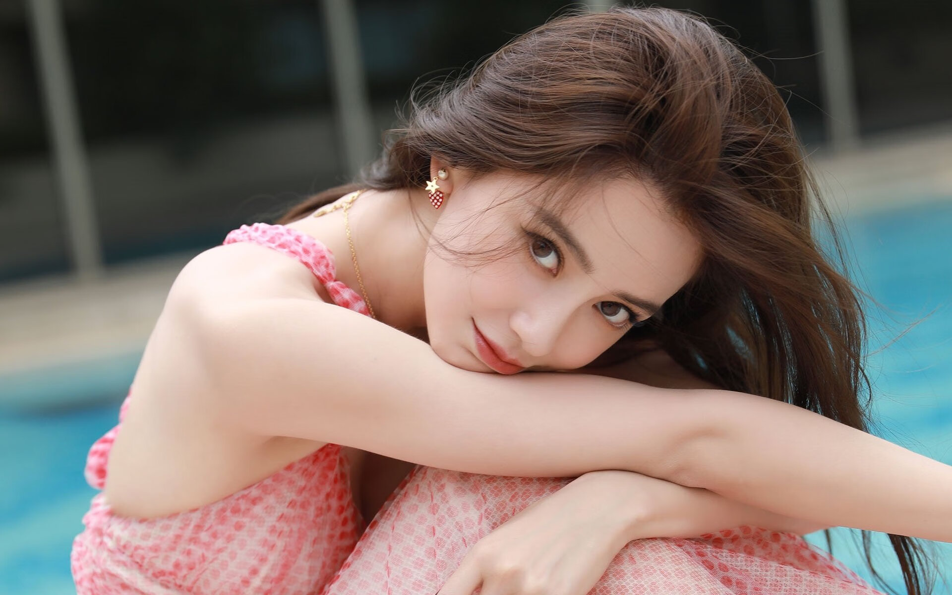 太阳万丈光华打穿老鹰,利拉德成关键先生利刃出鞘