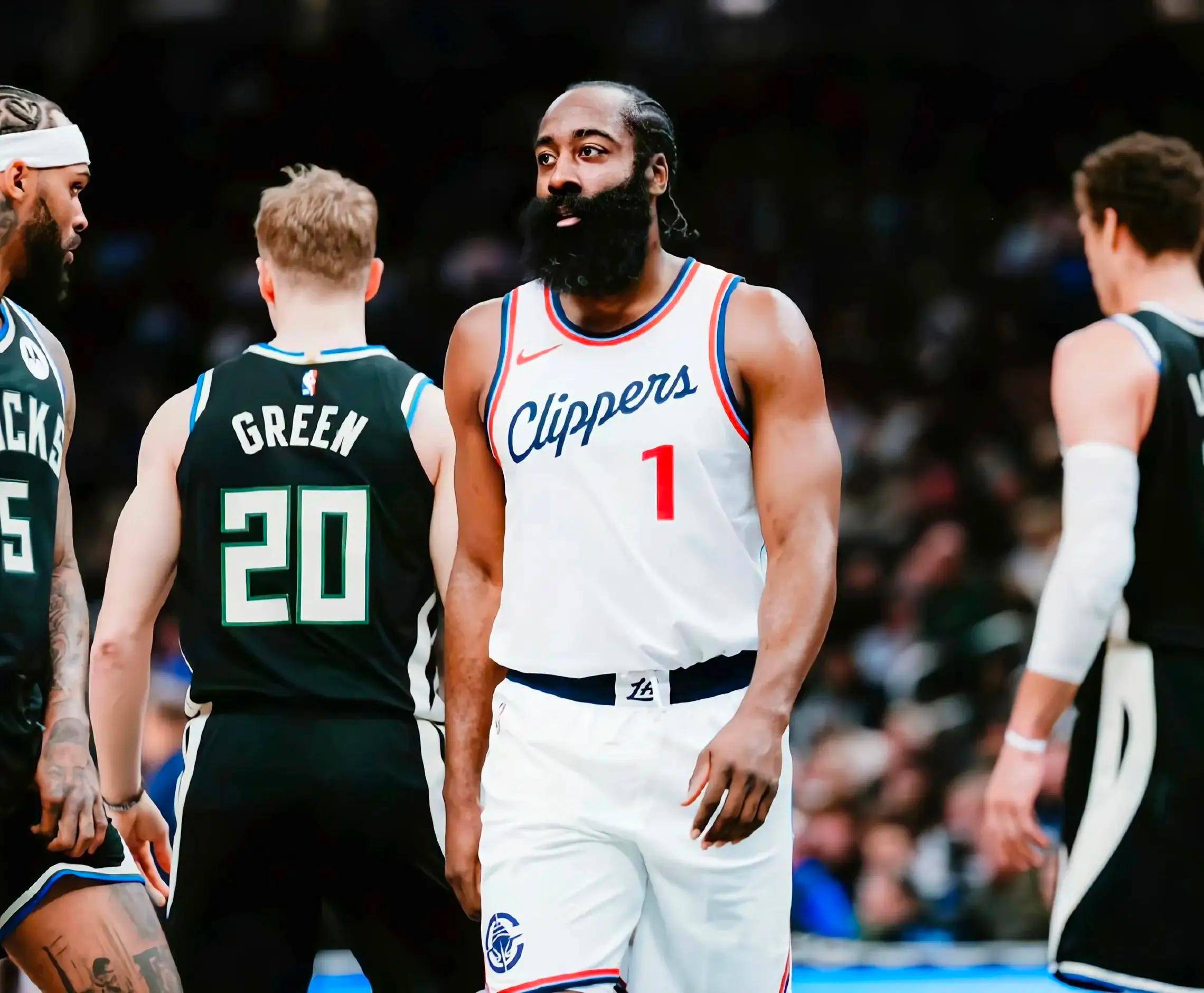 快船横扫森林狼，欧文成为关键先生